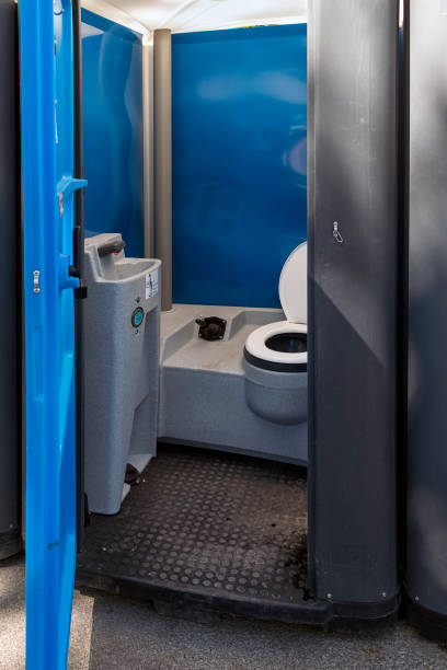 Best Best portable toilet rental  in Memphis, MI