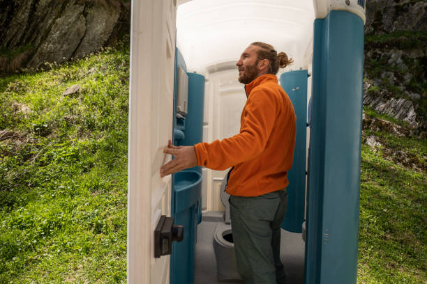 Best Porta potty delivery and setup  in Memphis, MI